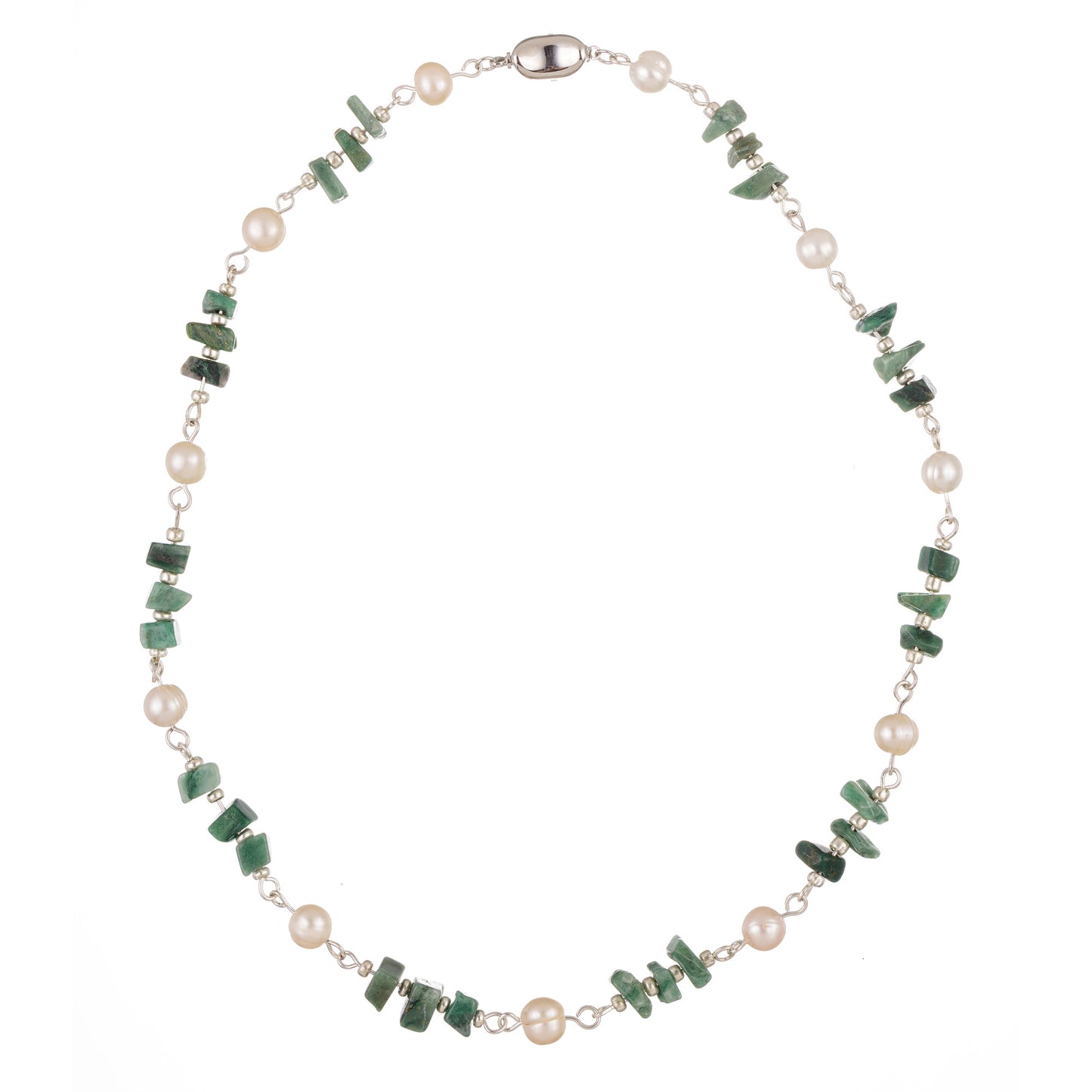 Colier Gamma 7 cu mărgele, perle de cultură, calcedonie verde și sticlă, în nuanțe argintiu, alb și verde; design handmade, rafinat și feminin, ideal pentru un look natural de vară.