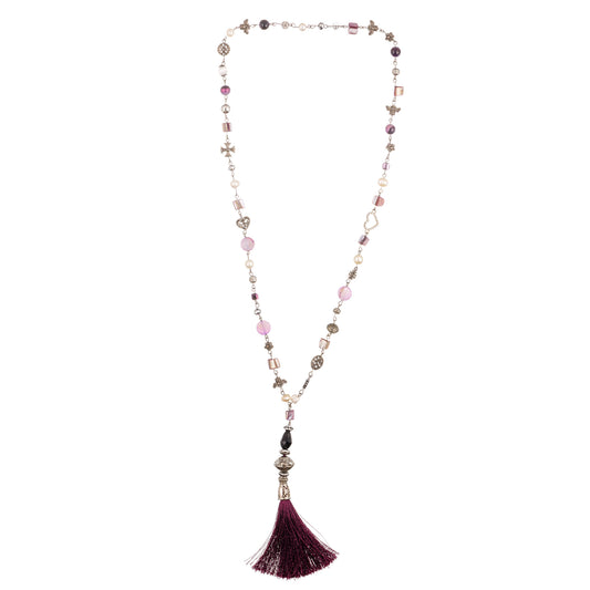Boho 2 – colier handmade fashion cu pandantiv, realizat din mătase, sidef, perle naturale, onyx, hematit, sticlă și metal – în nuanțe elegante de roz, mov și argintiu – bijuterie feminină cu stil poetic, parte din colecția ‘Gamma Spirit – Bijuterii cu suflet liber și energie pământească’.