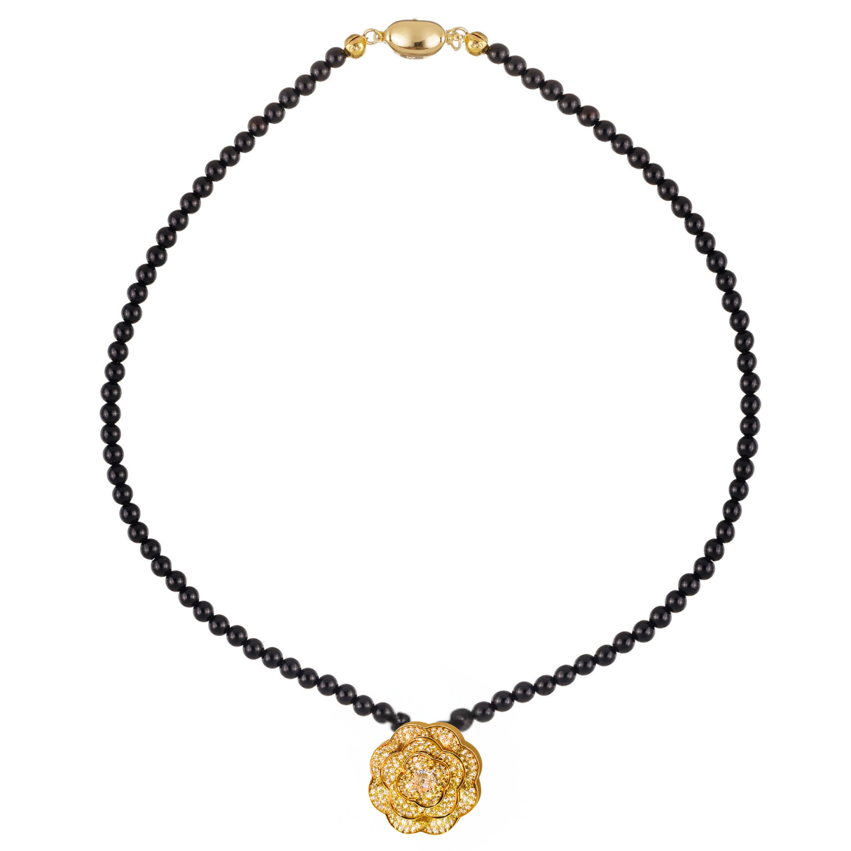 Colier Chic 4 cu mărgele negre din onix și pandantiv floral cu pietre strălucitoare — bijuterie handmade, elegantă și glam pentru femei.